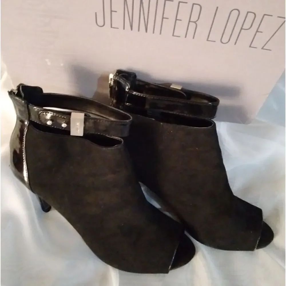 Jennifer Lopez JLo Poca Black Ankle Booties